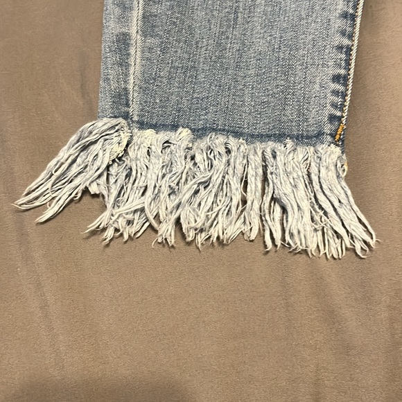 Guess Jeans - Picture 6 of 7